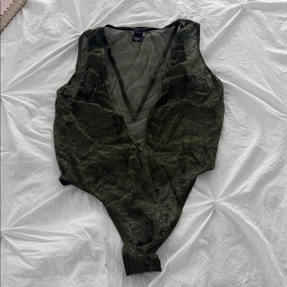 Victoria’s Secret Lace Plunge V-Neck Bodysuit - Olive Green size small